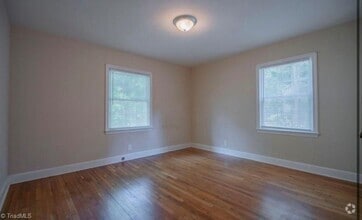Building Photo - 304 Wake Dr