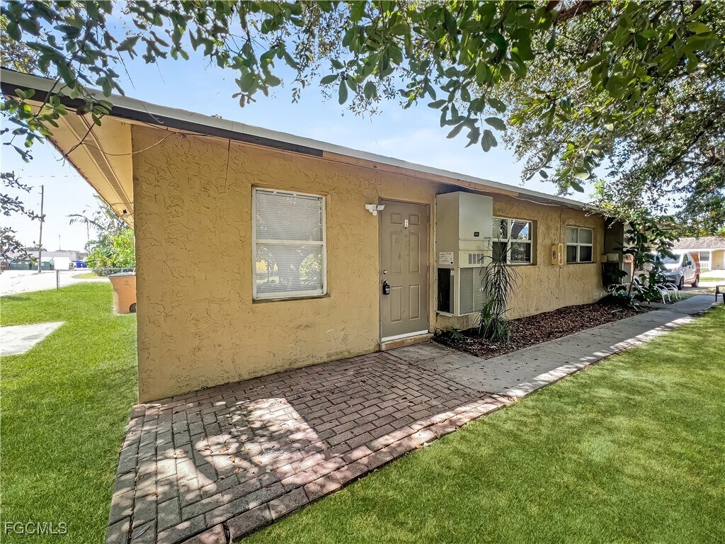 Foto principal - 13037 1st St