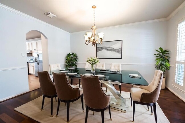 Foto del edificio - 3315 Twinmont Ln