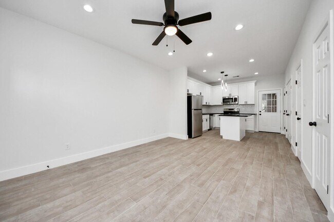 Foto del edificio - 8015 Elbert St