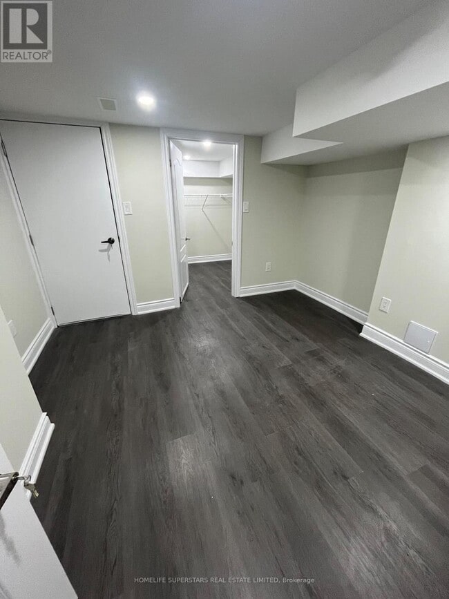 Photo du bâtiment - 78 Circus Cres