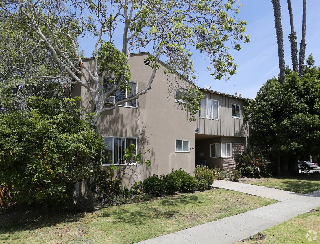 Foto principal - 11401 Washington Pl