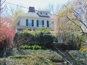 Building Photo - 1224 Glade St NW