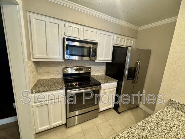 Foto del edificio - 1202 Thorpe Ln