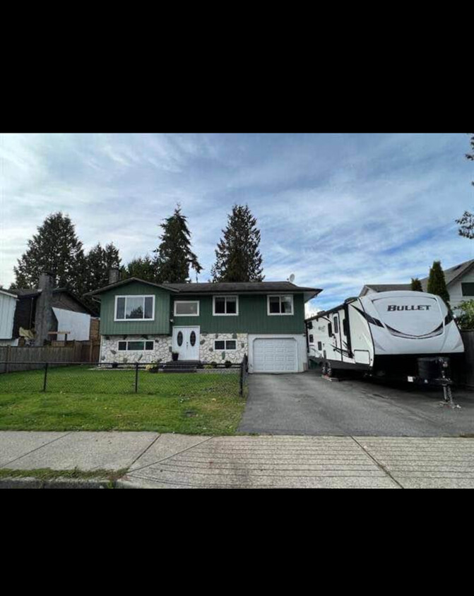 Primary Photo - 11955 210 St