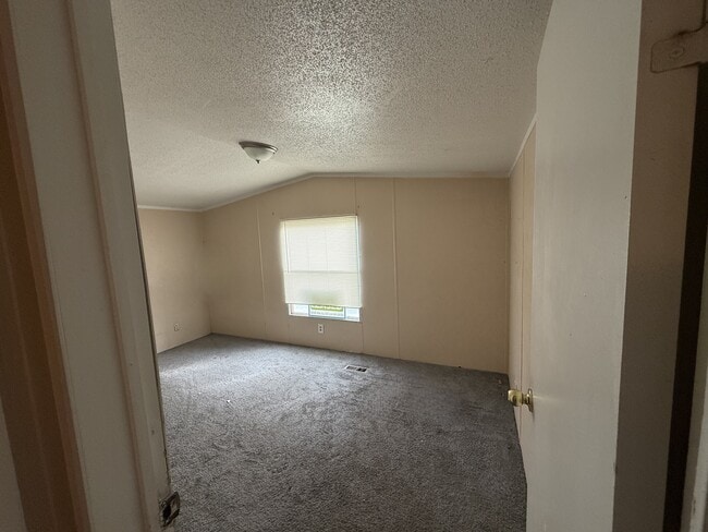 Foto del edificio - 3213 S Dingle Dr