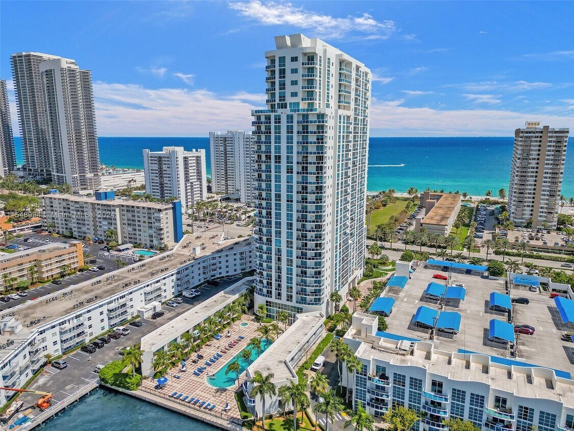 Foto principal - 1945 S Ocean Dr
