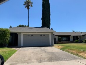 Building Photo - 9648 Appalachian Dr