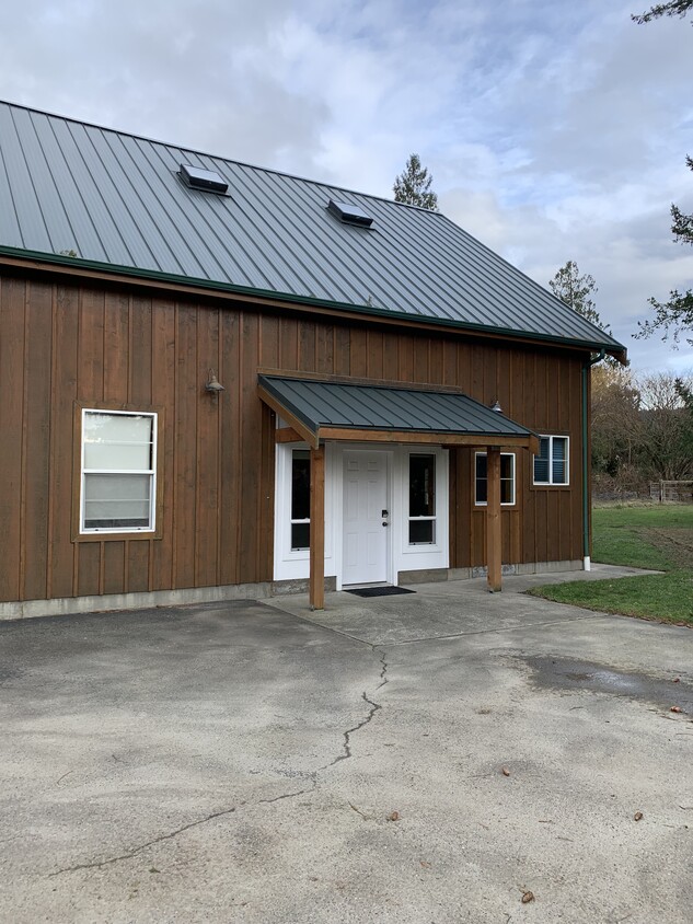 Primary Photo - 7901 Leibrant Rd