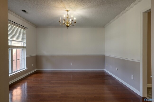 Building Photo - 126 Champions Green Dr