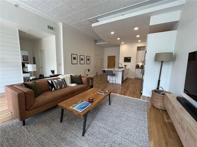 Building Photo - 3400 Malone Dr