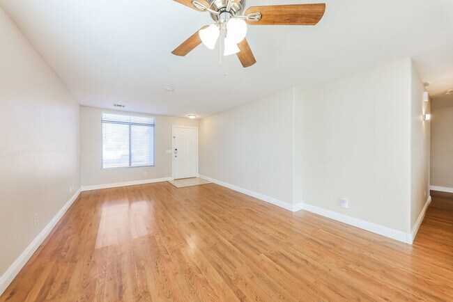 Foto del edificio - 16255 N 158th Dr