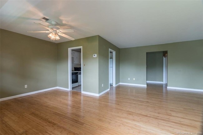 Foto del edificio - 50 Greenhouse Rd