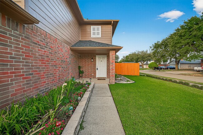 Foto del edificio - 16302 N Glade Dr