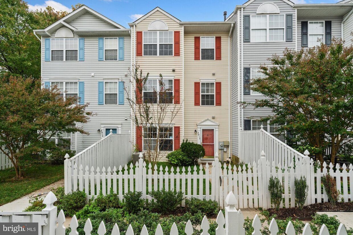 Foto principal - 8912 Mallard Ct