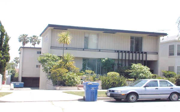 Building Photo - 1550 S Beverly Dr
