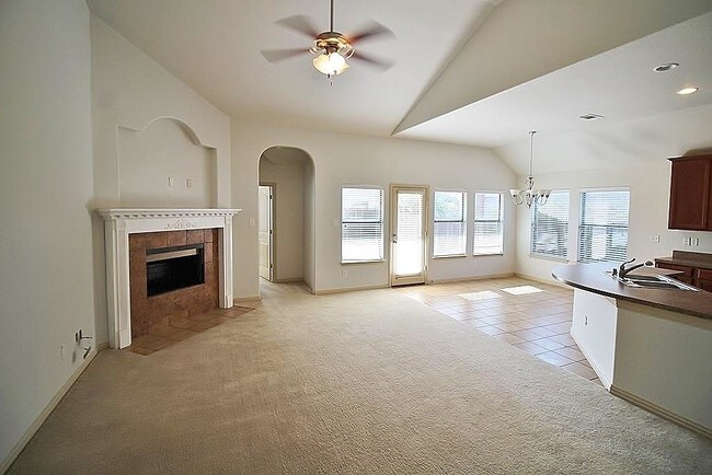 Building Photo - 240 Old Spanish Trail