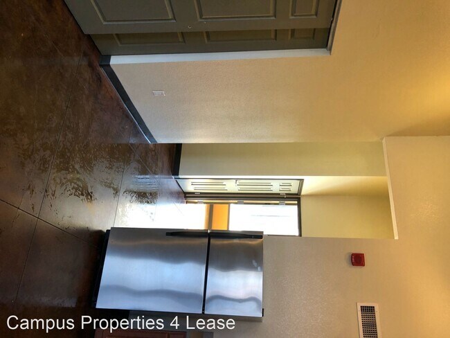 Building Photo - 706 S College Ave