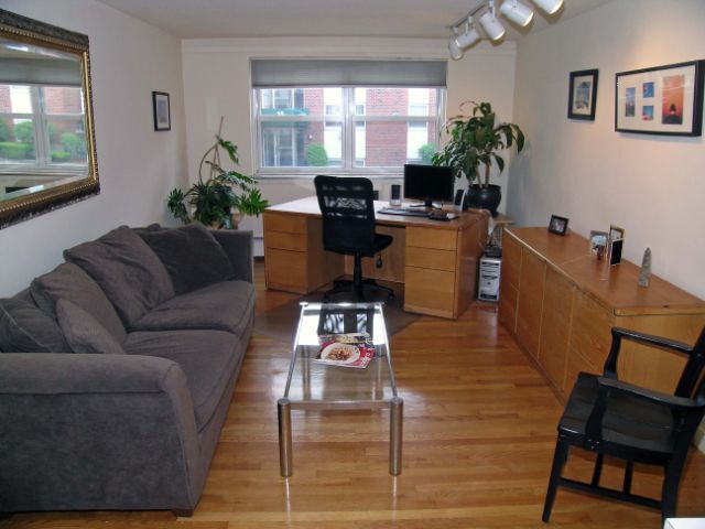 Foto principal - 14 Commonwealth Ct