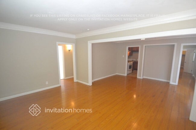 Foto del edificio - 1017 W 73rd St
