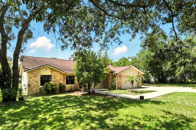 Foto del edificio - 7708 Eden Park Rd