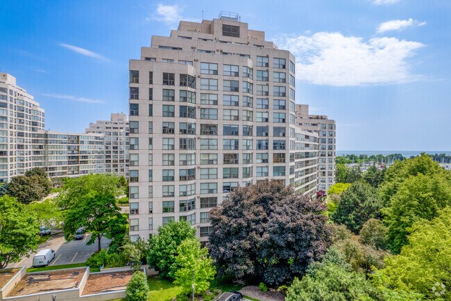 Photo du bâtiment - Marina Del Rey Phase III