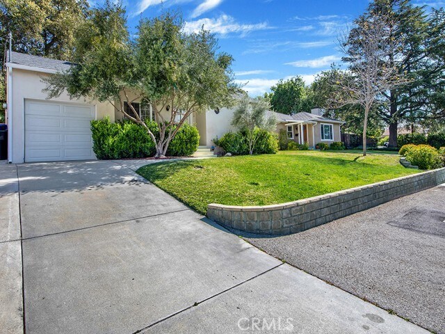 Foto del edificio - 3413 Encinal Ave