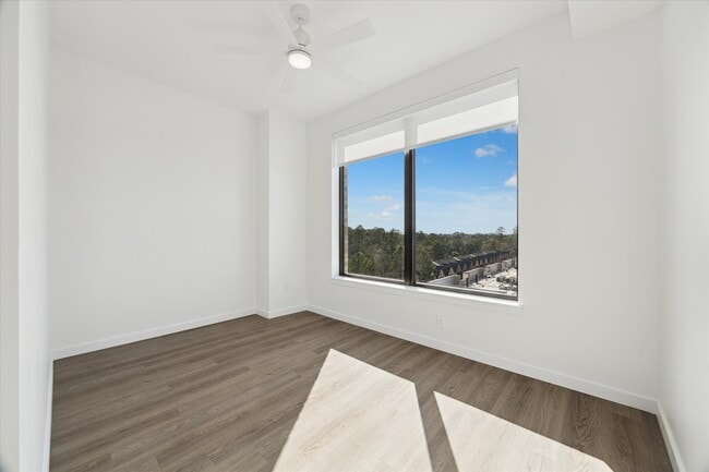 Building Photo - 1 Riva Row