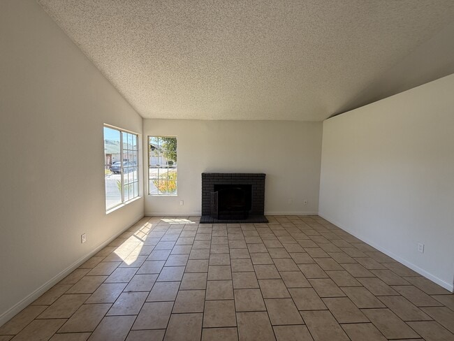 Foto del edificio - 480 Prairie Way
