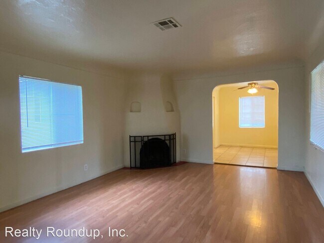 Building Photo - 4 br, 3 bath House - 205 W Swain Rd