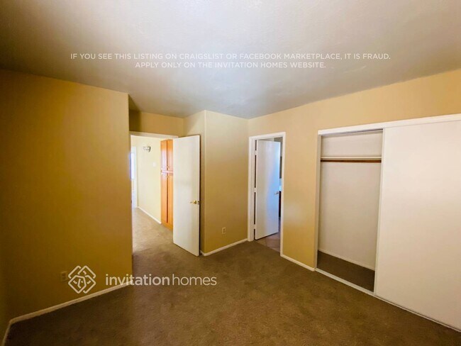 Building Photo - 938 E Rockwell Dr