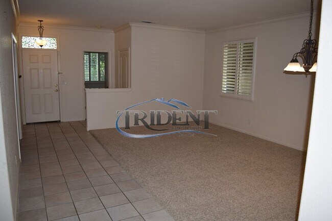 Foto del edificio - 4 bedroom, 3 bath house with den/office