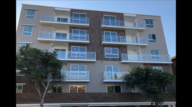Building Photo - 10608 Santa Monica Blvd.