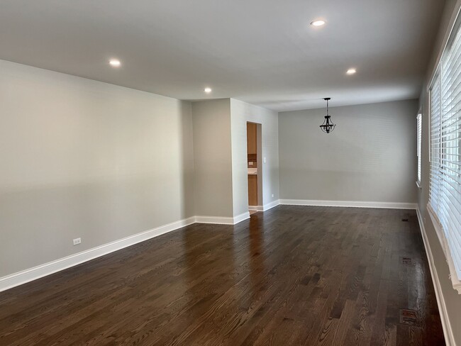 Foto del edificio - 185 Carthage Ln
