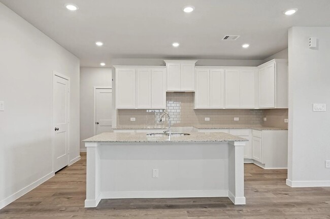 Foto del edificio - 3927 Accolade Xing