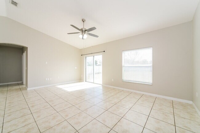 Building Photo - 4108 Shelter Bay Dr