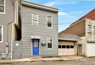 Building Photo - 18 S Lehigh St