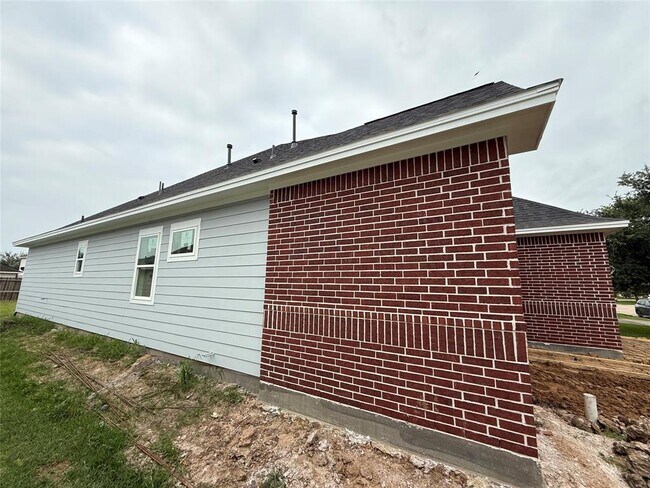 Building Photo - 3826 St Simon Manor Dr