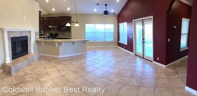 Foto del edificio - 3 br, 2 bath House - 920 W Coronado Ave