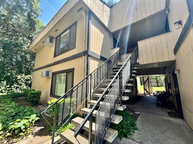 Foto del edificio - 6724 Plymouth Rd