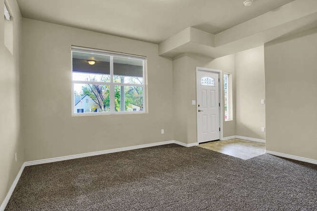 Foto del edificio - 821 E Rio Grande St