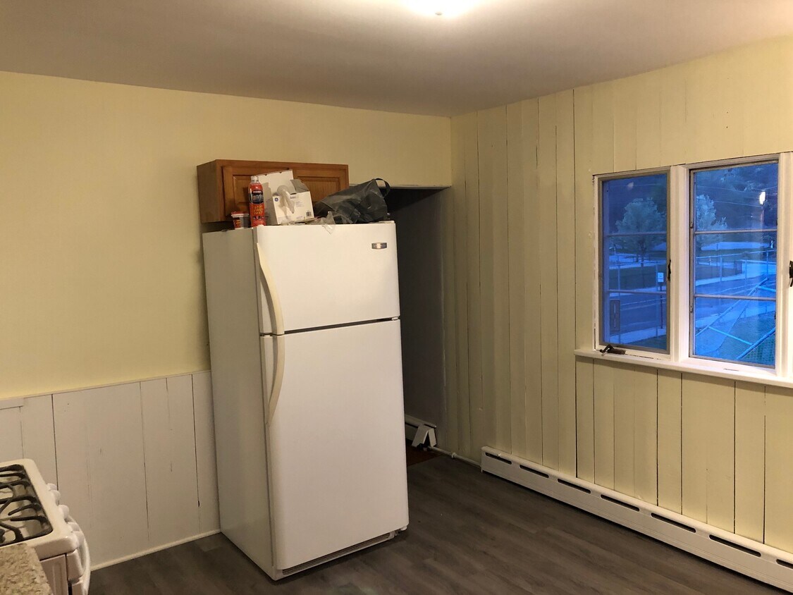 kitchen - second floor - 326 Winthrop St