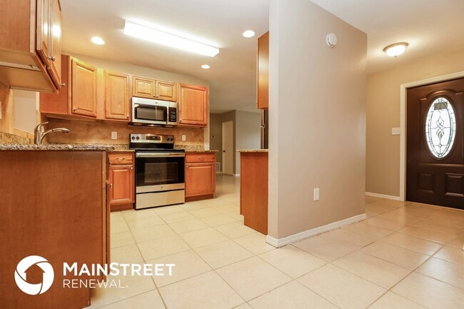 Building Photo - 5335 Brookmeade Dr