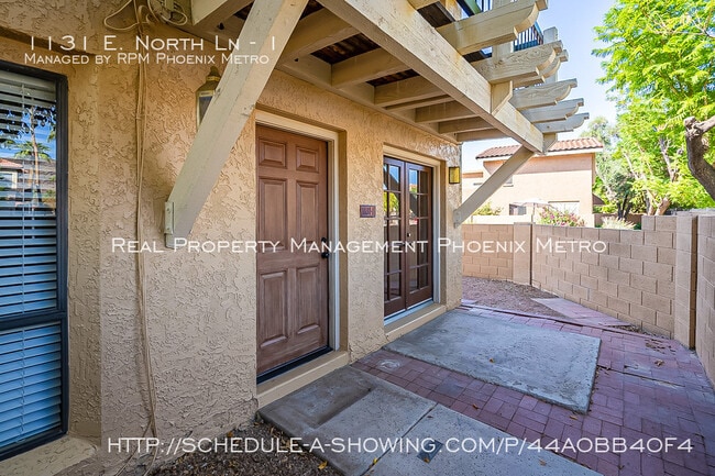 Foto del edificio - The Pointe Tapatillo Townhome