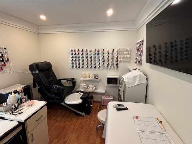 Building Photo - 2201 NW 45th Ave