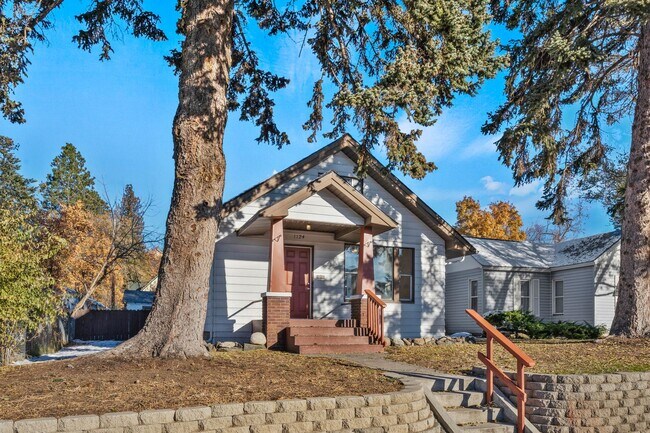Building Photo - Beautiful Home in the Garland District