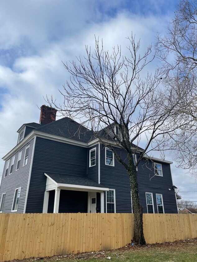 Primary Photo - 803 S 17th St
