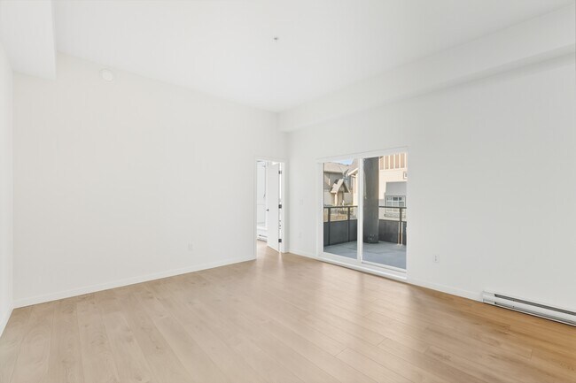 Photo du bâtiment - 19577-65B 65B Ave