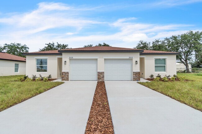 Foto del edificio - 2535 Slim Haywood Ave