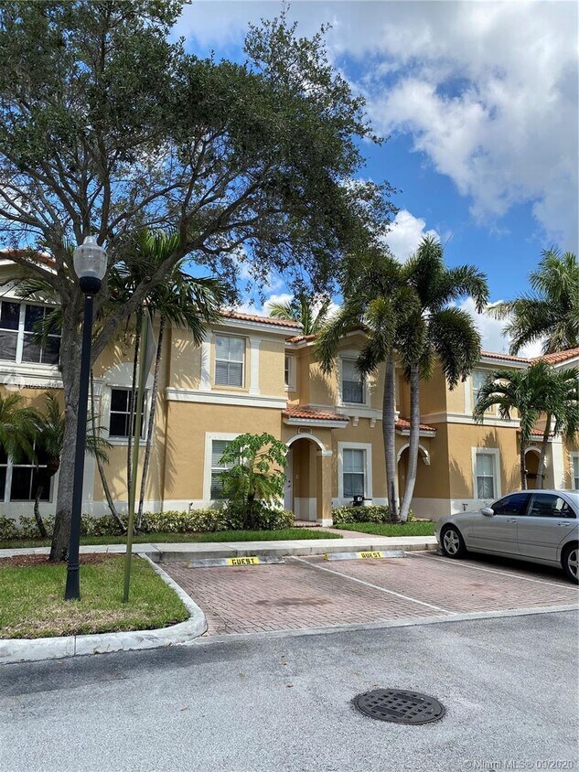 12815 SW 31st Ct Unit 150, Miramar, FL 33027 Condo for Rent in